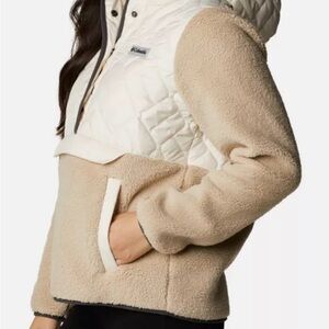 Columbia hooded pullover, Medium